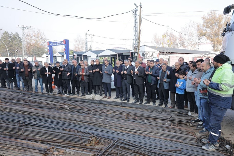 Elbistan Ticaret Ve Sanayi Odası Yeni Hizmet Binasının Temeli Atıldı1