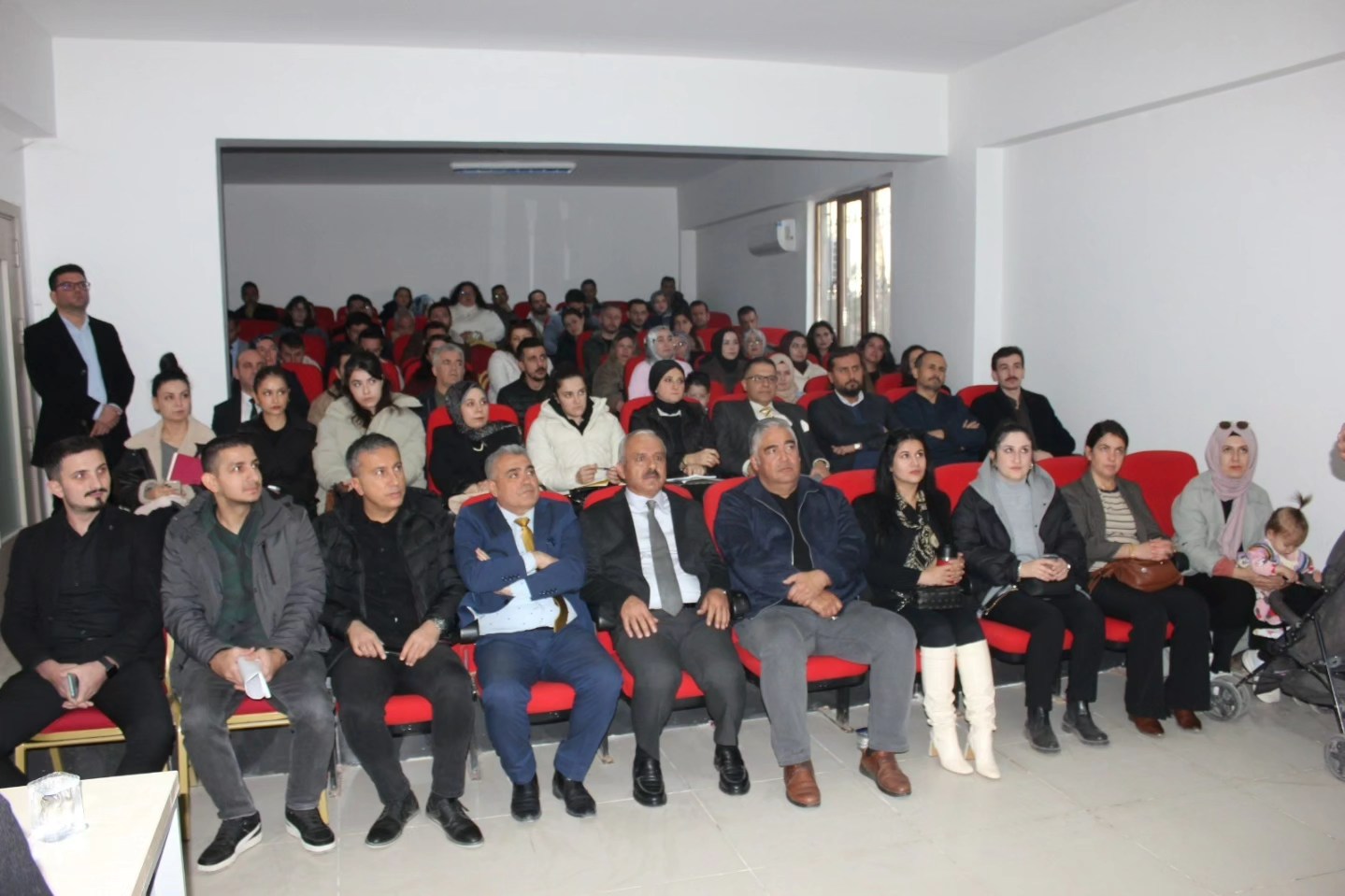 Elbistan’da Erasmus+ Ve Akreditasyon Süreçleri Bilgilendirme Toplantısı Düzenlendi2