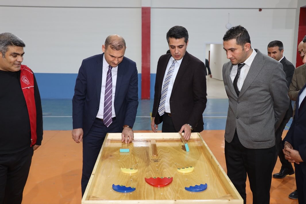 Elbistan’da Gençlik Merkezi Müzik Atölyesi Açıldı5