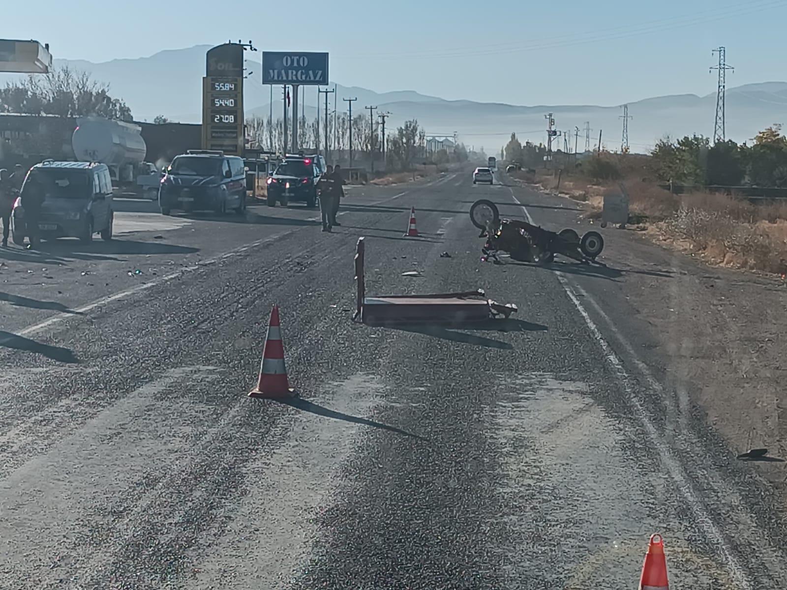 Feci Kaza Yaşlı Sürücü Yaşamını Yitirdi3