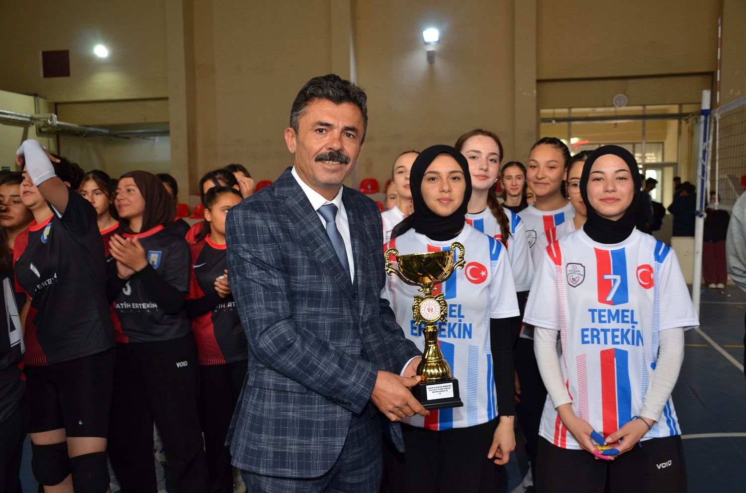 Gençler Kız Voleybol Şampiyonu Afşin Anadolu Lisesi Oldu (14)