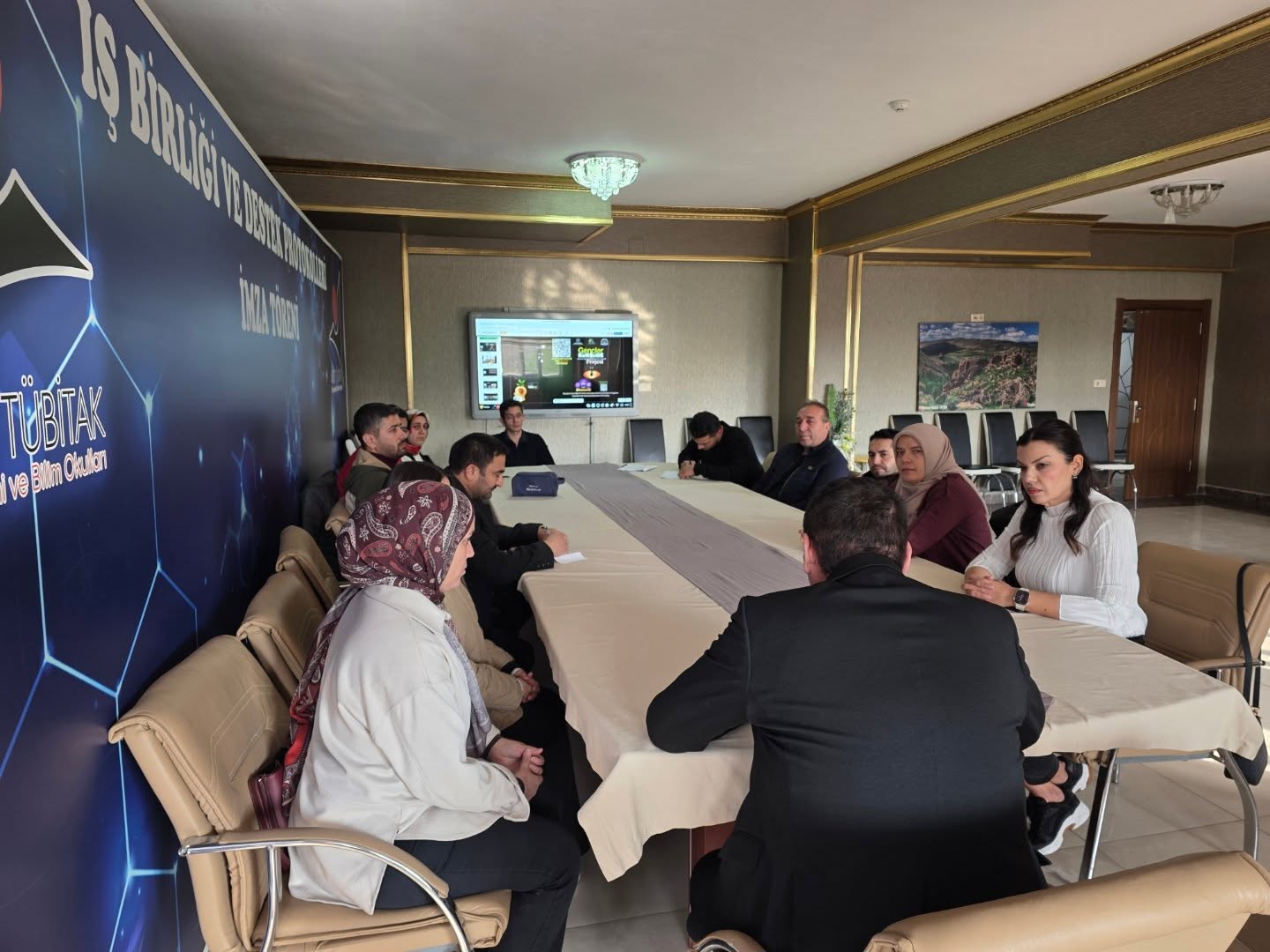 Gençler Kürsüde Projesi Hayata Geçiyor2