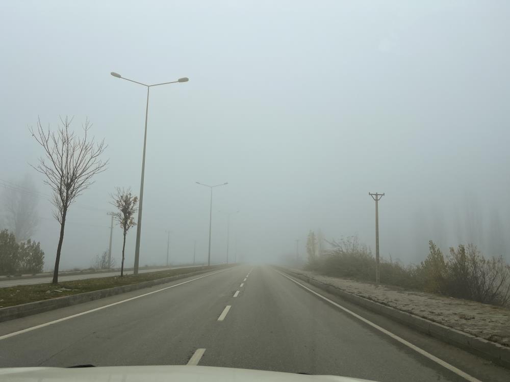 Göksun’da Sis Etkili Oldu (1)