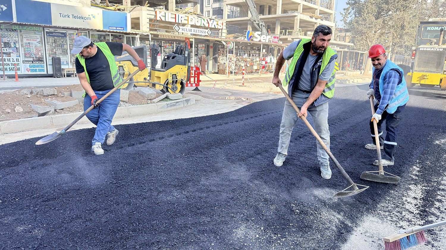 Haydar Aliyev Bulvarı’nda Altyapının Ardından Ulaşım Konforu Artırılıyor (3)