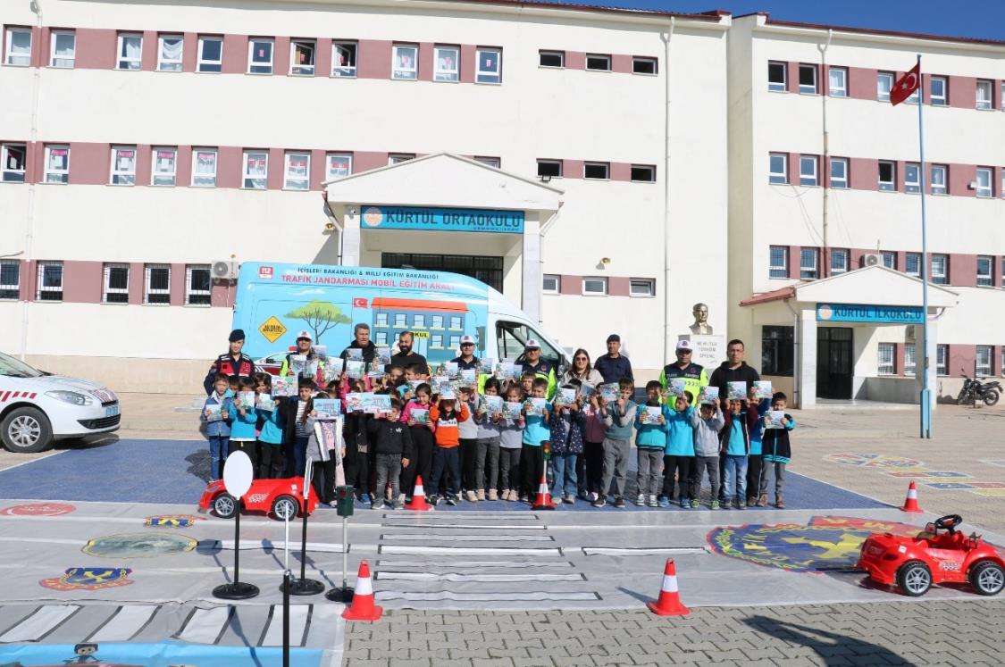 Jandarma Trafik Denetimlerini Aralıksız Sürdürüyor