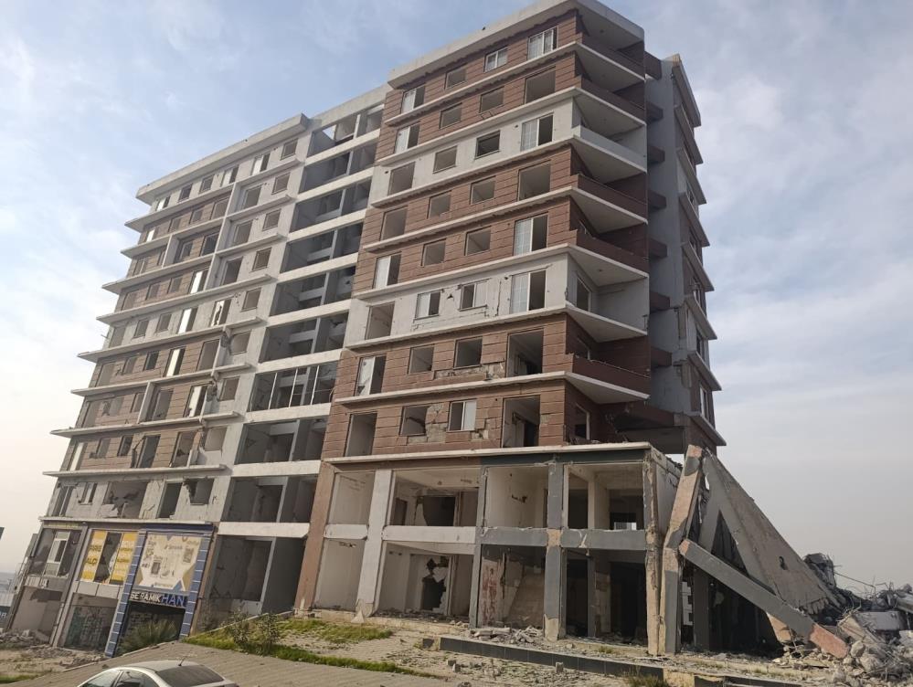 Kahramanmaraş'ta Ağır Hasarlı Binaların Yıkımında Sona Gelindi