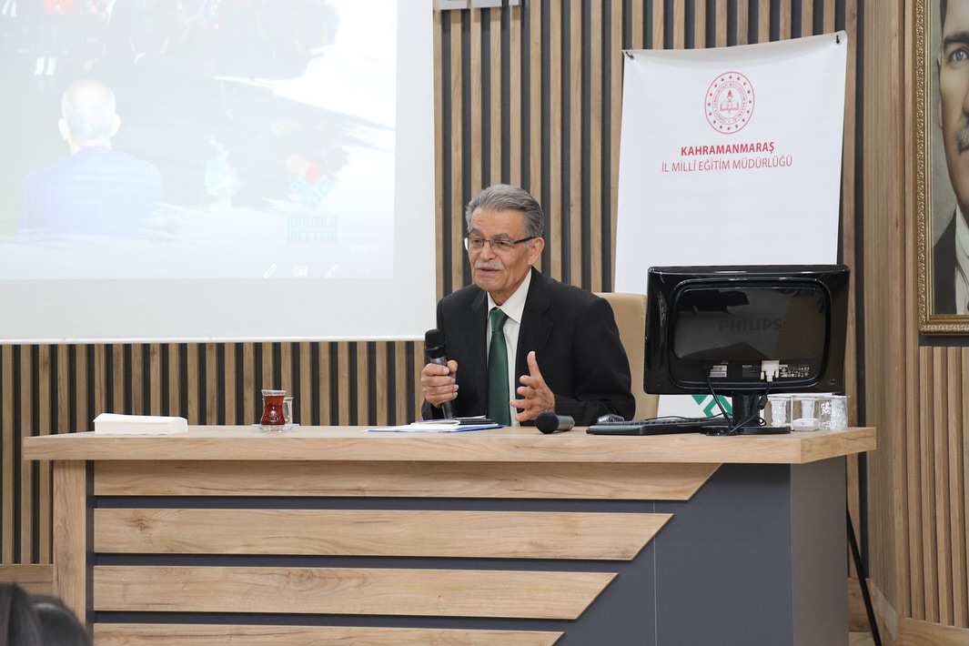 Kahramanmaraş’ta Anadolu Mektebi Yazar Okumaları Değerlendirme Toplantısı Gerçekleştirildi2