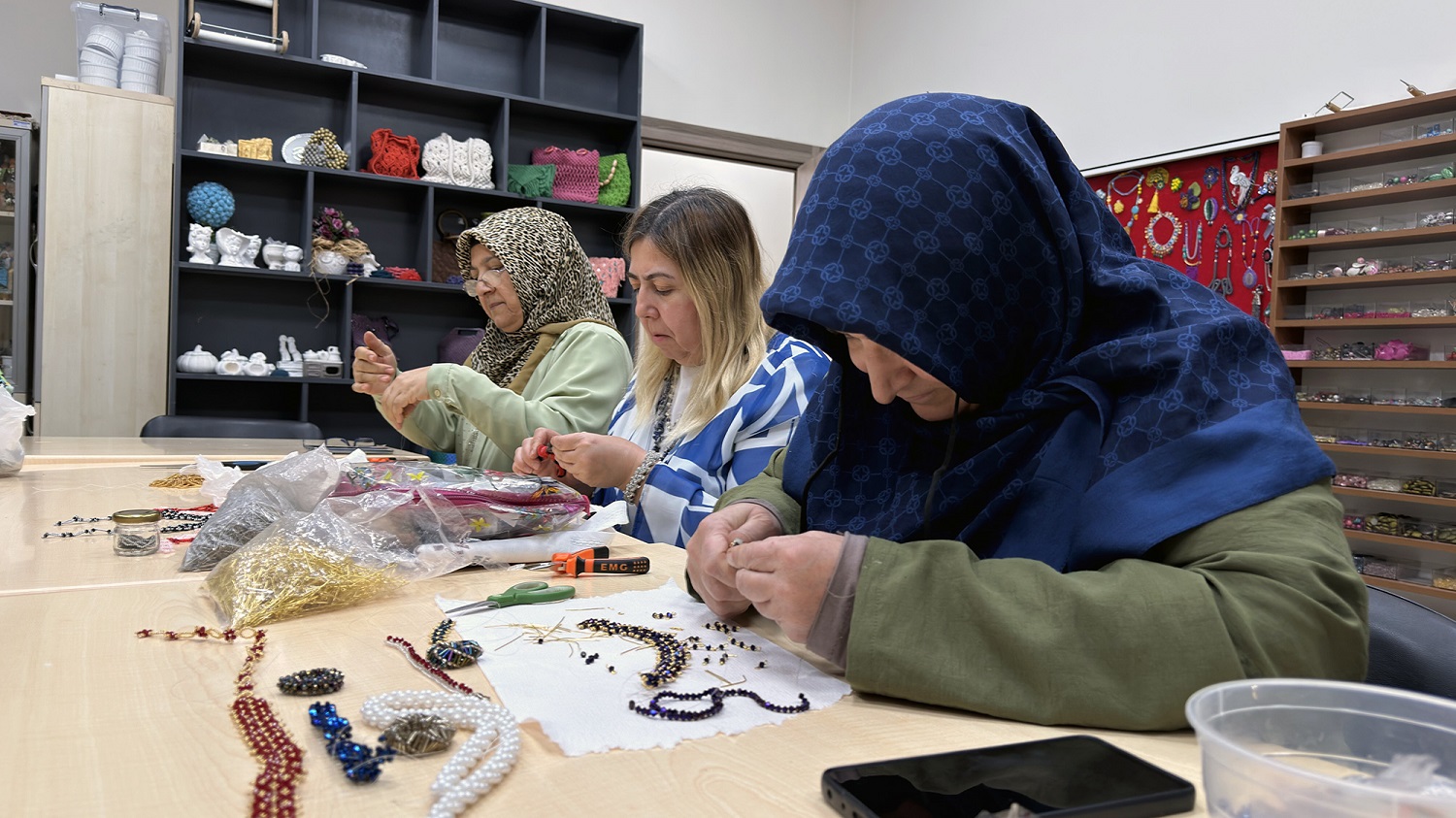Kamek’in Takı Tasarım Kursunda Hobiler Mesleğe Dönüşüyor (1)