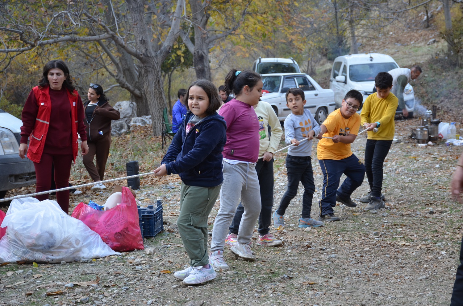 Kızılay Afşin Şubesi Doğa Yürüyüşü Etkinliği Düzenledi (1)