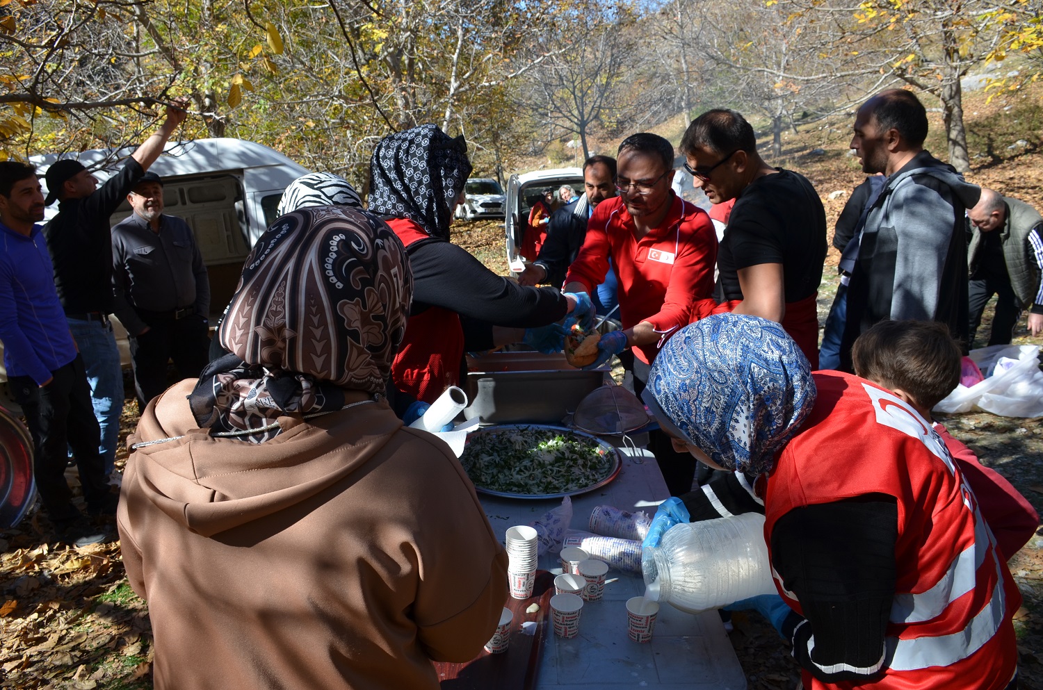 Kızılay Afşin Şubesi Doğa Yürüyüşü Etkinliği Düzenledi (19)