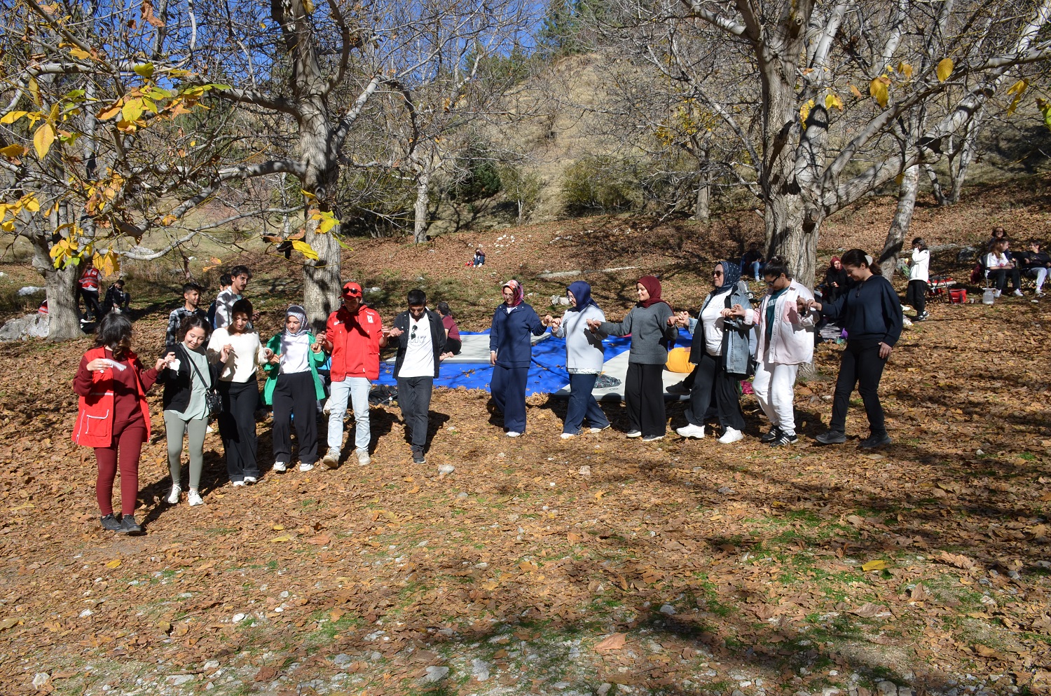 Kızılay Afşin Şubesi Doğa Yürüyüşü Etkinliği Düzenledi (22)