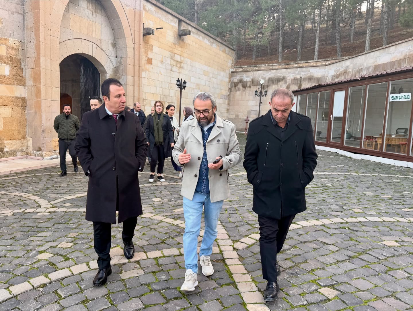 Kmtso Başkanı Buluntu, Afşin’de Ashab I Kehf’i Ziyaret Etti 1