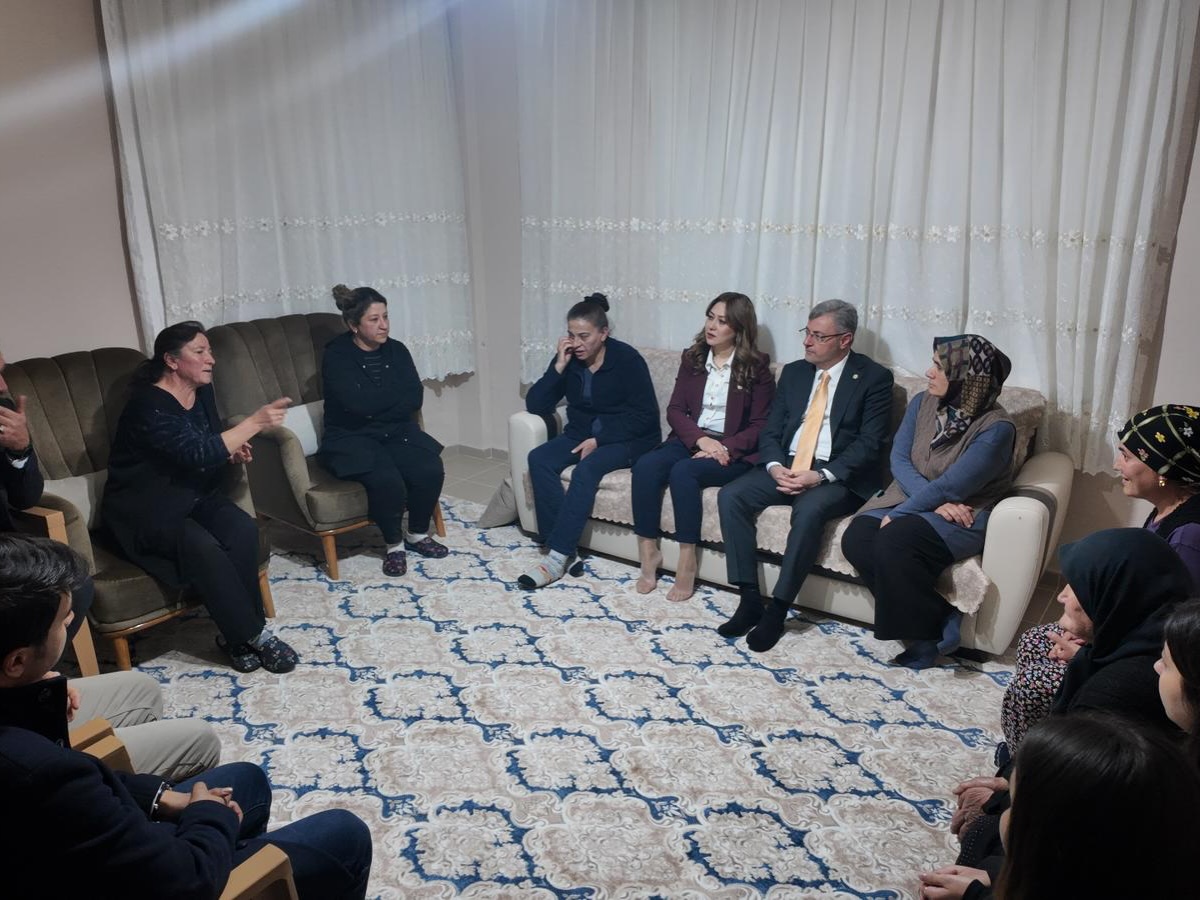 Mhp Heyeti Nurhak’ta Vatandaşlarla Buluştu1