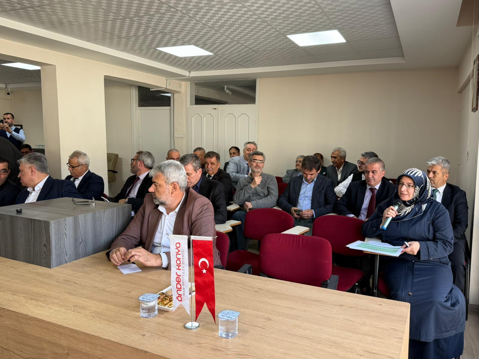 Milletvekili Kirişci, Konya Eğitime Destek Platformu Toplantısına Katıldı1