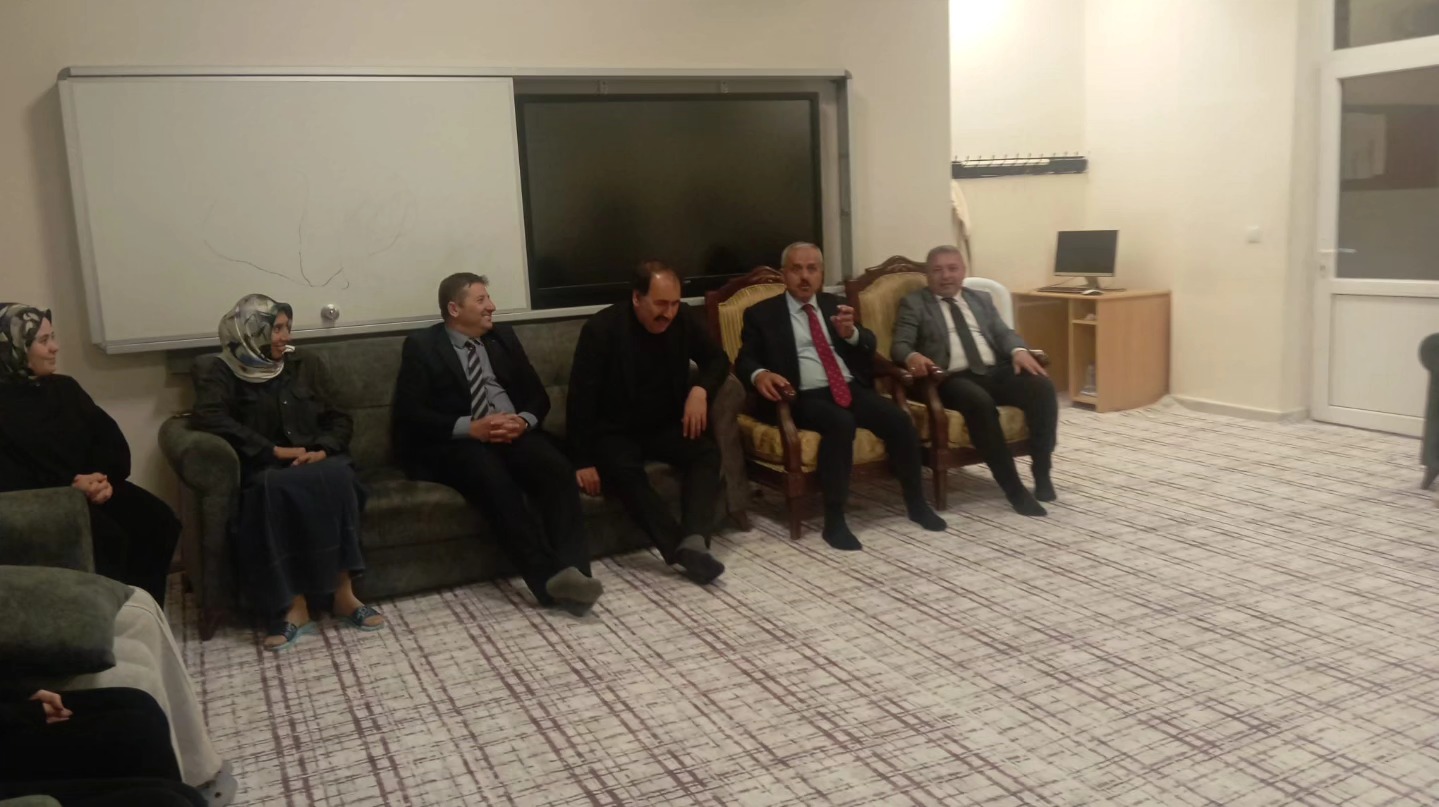 Milli Eğitim Müdürü Gezer, Elbistan Fen Lisesi Öğrencileriyle Bir Araya Geldi1