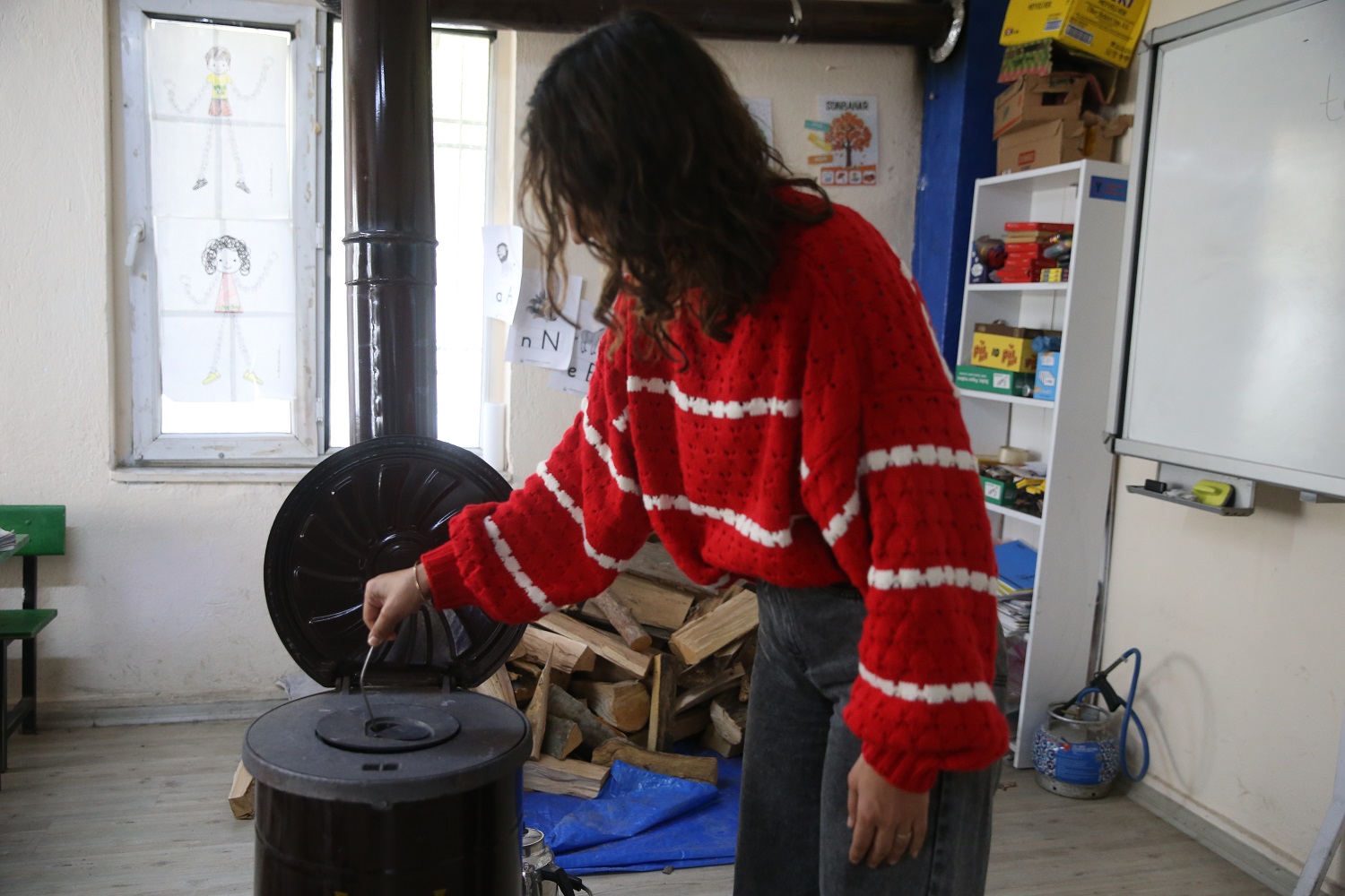 Okulunun Hem Müdürü Hem Öğretmeni Hem De Hizmetlisi (3)