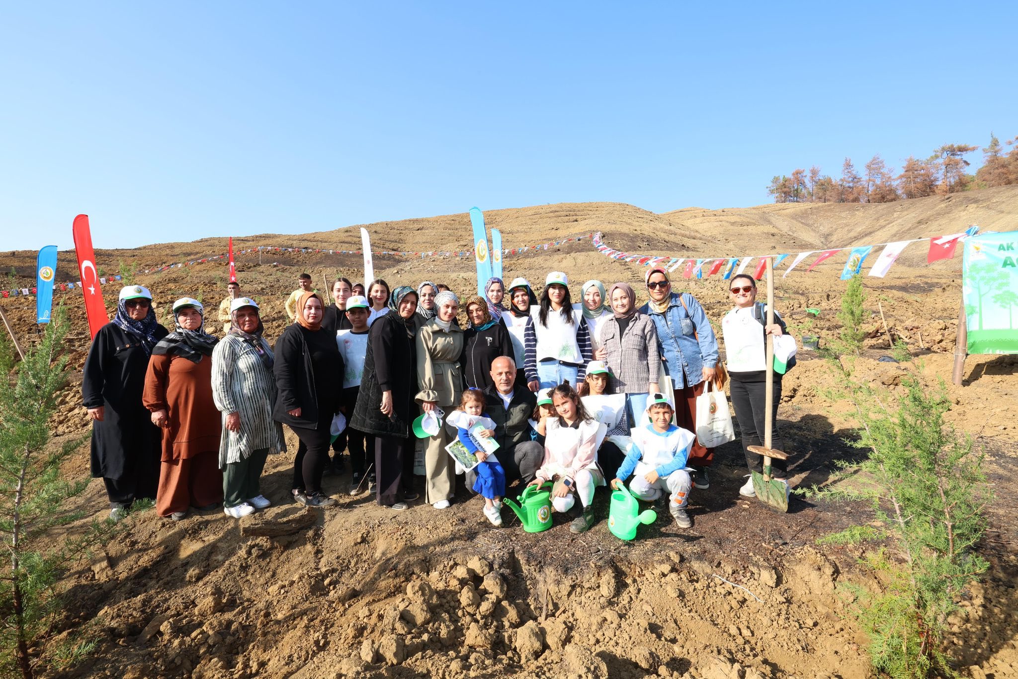 Orman Yangınlarında Kaybedilen Ağaçların Yerine Yeni Fidanlar Dikildi2