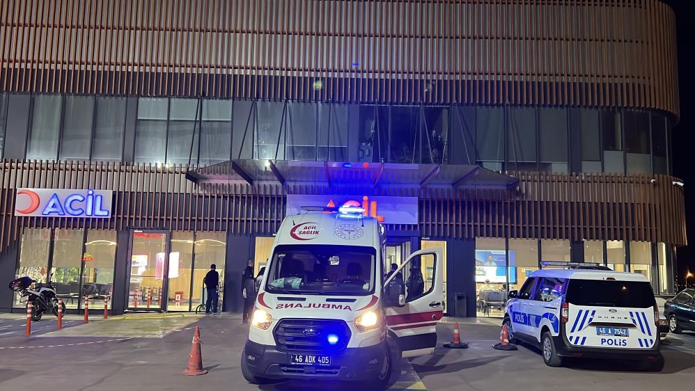 Polisten Kaçan Motosikletli, Park Halindeki Kamyonete Çarptı 1 Ölü 1 Yaralı 5