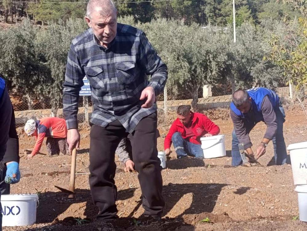 Salep Toprakla Buluşturuldu 3