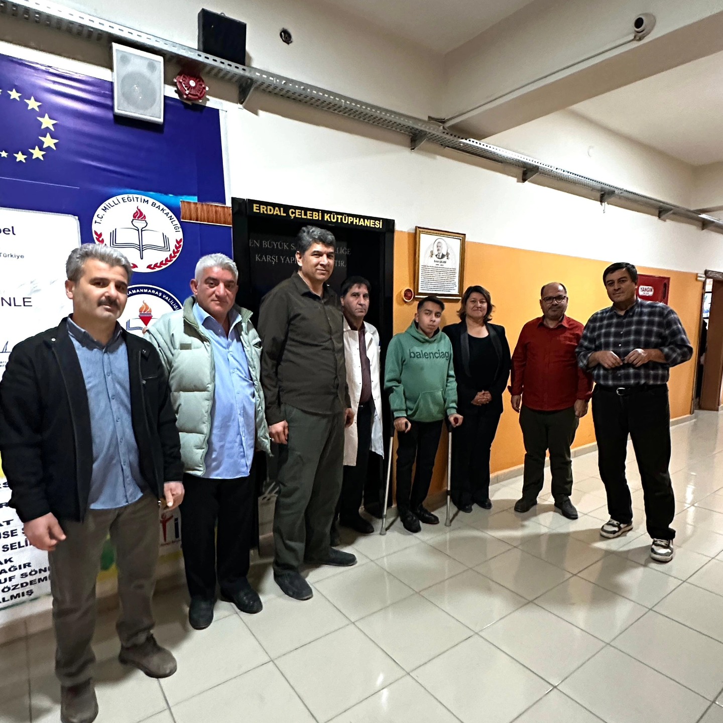 Şehit Öğretmen Erdal Çelebi Anısına Açılan Kütüphaneye Kitap Bağışı4