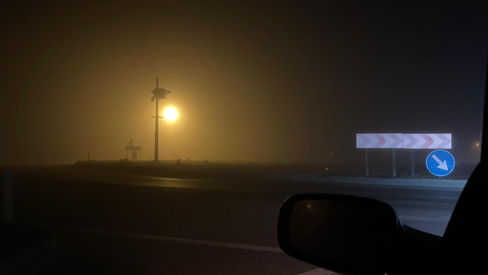 Sürücüler Dikkat! Afşin’de Yoğun Sis Ulaşımı Olumsuz Etkiliyor (3)