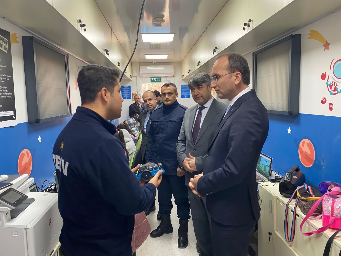 Teknoloji Tırı Çobanbeyli Cumhuriyet Ortaokulu’nda Öğrencilerle Buluştu3