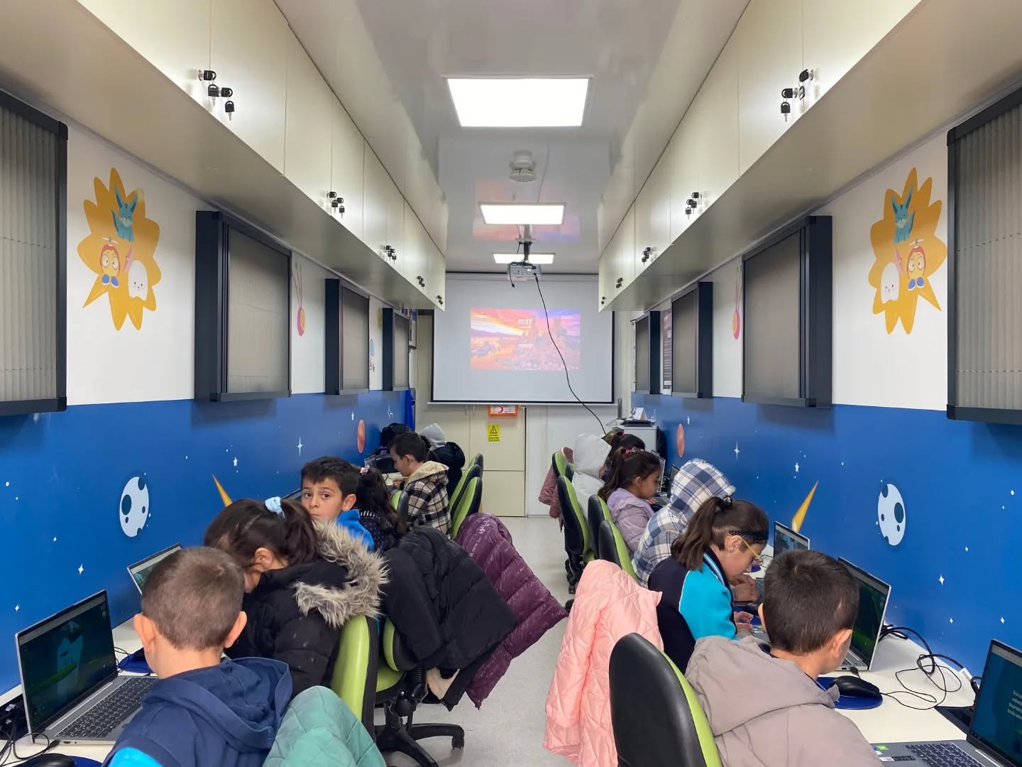 Teknoloji Tırı Çobanbeyli Cumhuriyet Ortaokulu’nda Öğrencilerle Buluştu4