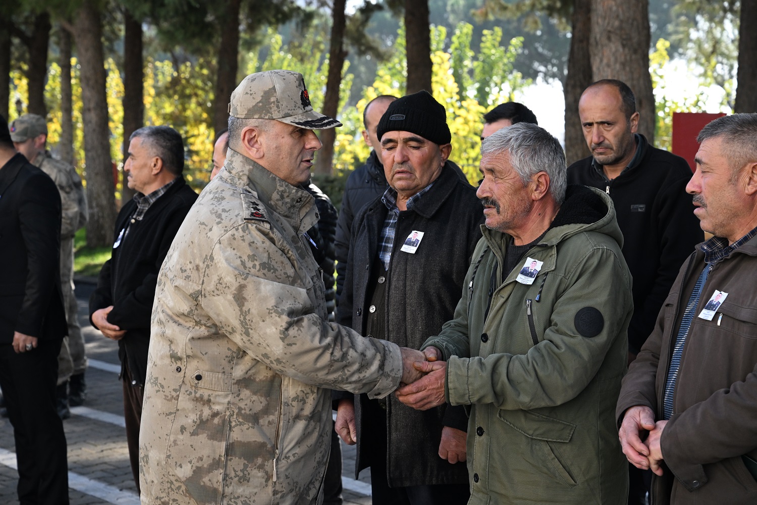 Trafik Kazasında Vefat Eden Uzman Çavuş Ve Eşinin Cenazeleri Kayseri'ye Uğurlandı (7)