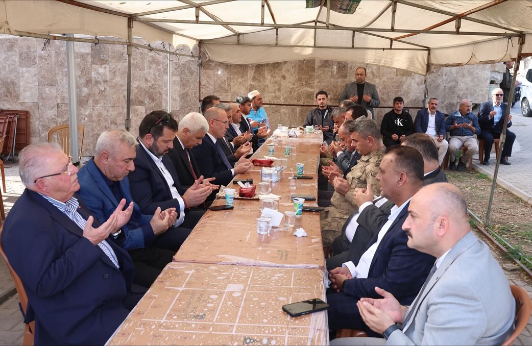 Vali Ünlüer’den Bozdoğan Ailesine Taziye Ziyareti2