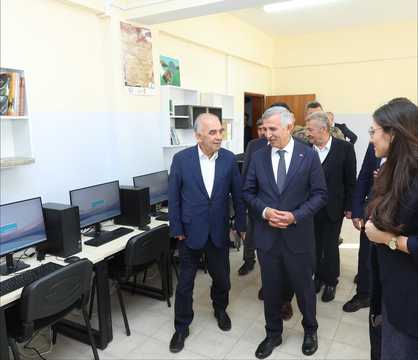 Vali Ünlüer’den Kavlaklı Mesleki Eğitim Merkezine Ziyaret1