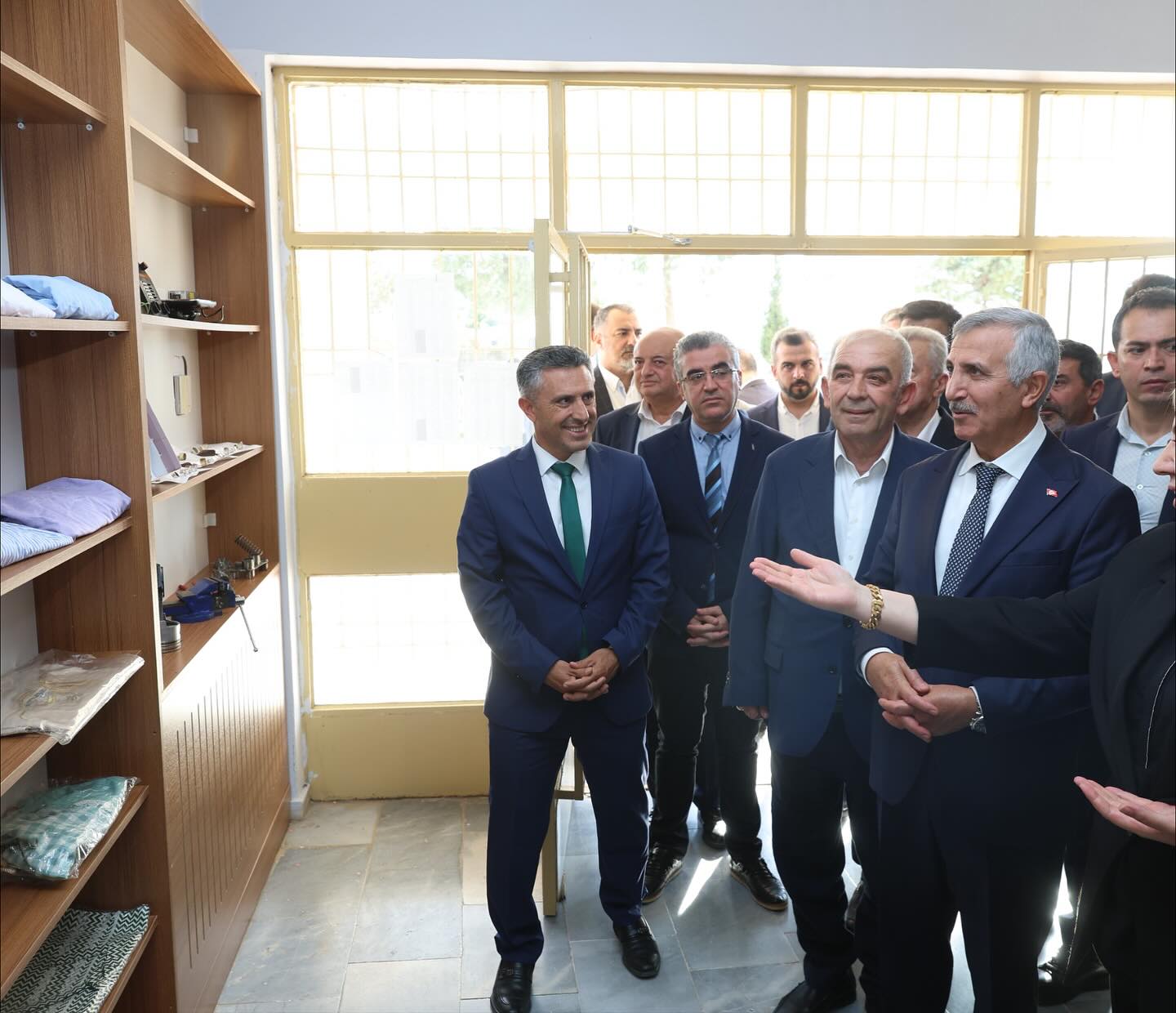 Vali Ünlüer’den Kavlaklı Mesleki Eğitim Merkezine Ziyaret2