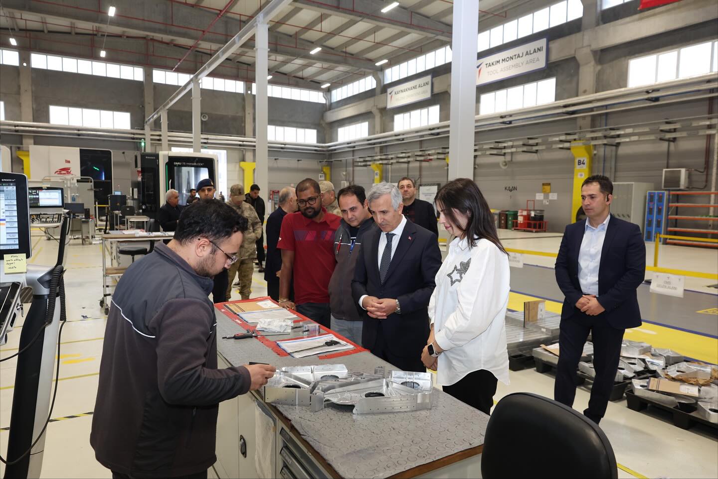 Vali Ünlüer’den Tusaş Türkoğlu Üretim Tesisine İnceleme Ziyareti2