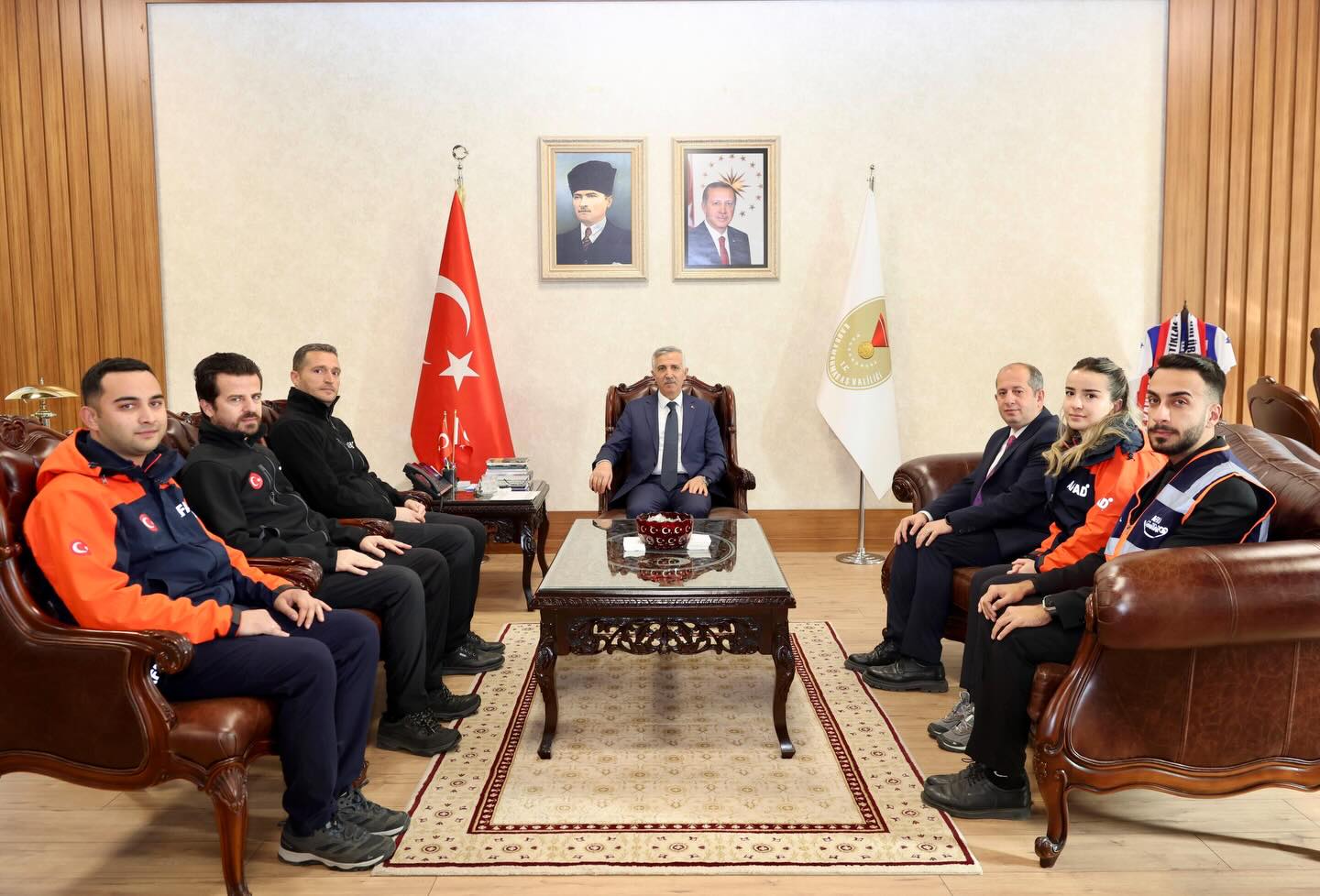 Afad’ın 16. Kuruluş Yıl Dönümü Dolayısıyla Vali Ünlüer’e Ziyaret