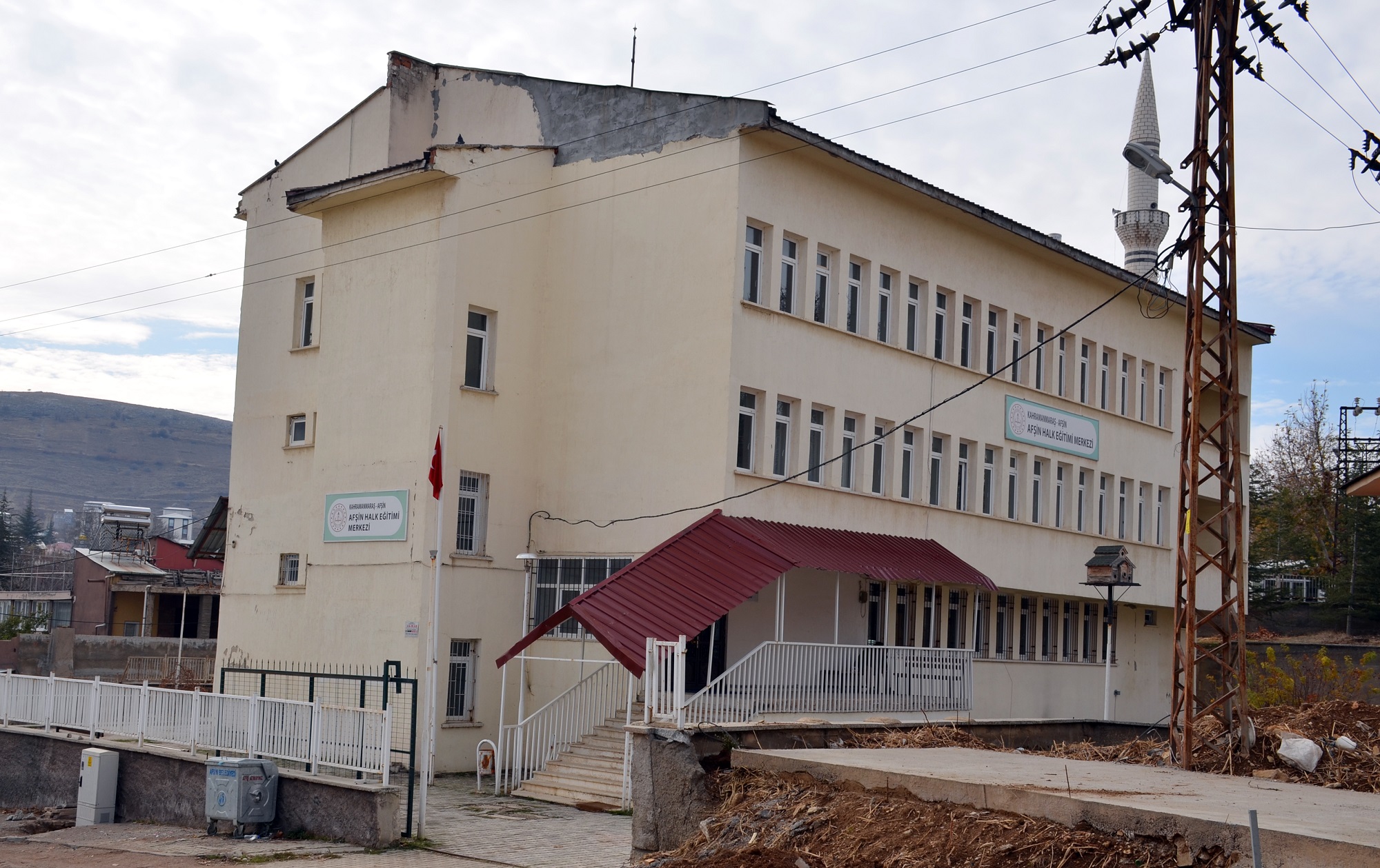 Afşin Halk Eğitim Merkezi Müdürlüğü’ne Okan Arslan Atandı (5)-1