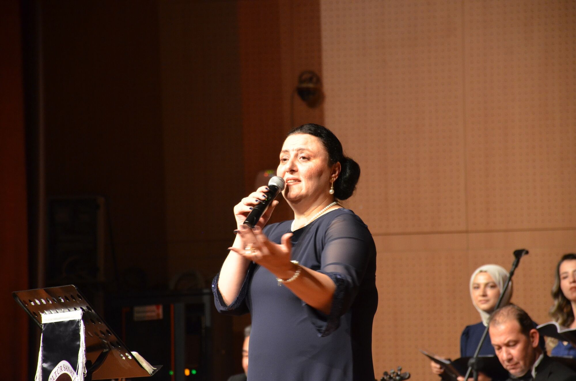 Afşin Kültür Sanat Derneği’nden “İnce Saz Şarkıları” Konseri Kahramanmaraş’ta Unutulmaz Gece (15)