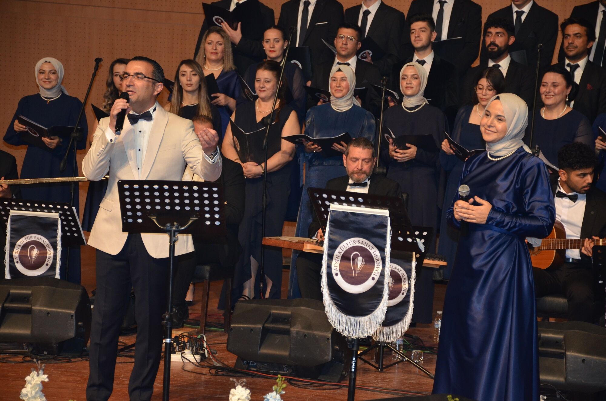 Afşin Kültür Sanat Derneği’nden “İnce Saz Şarkıları” Konseri Kahramanmaraş’ta Unutulmaz Gece (16)