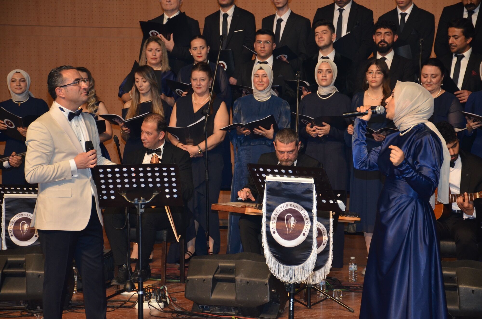 Afşin Kültür Sanat Derneği’nden “İnce Saz Şarkıları” Konseri Kahramanmaraş’ta Unutulmaz Gece (18)