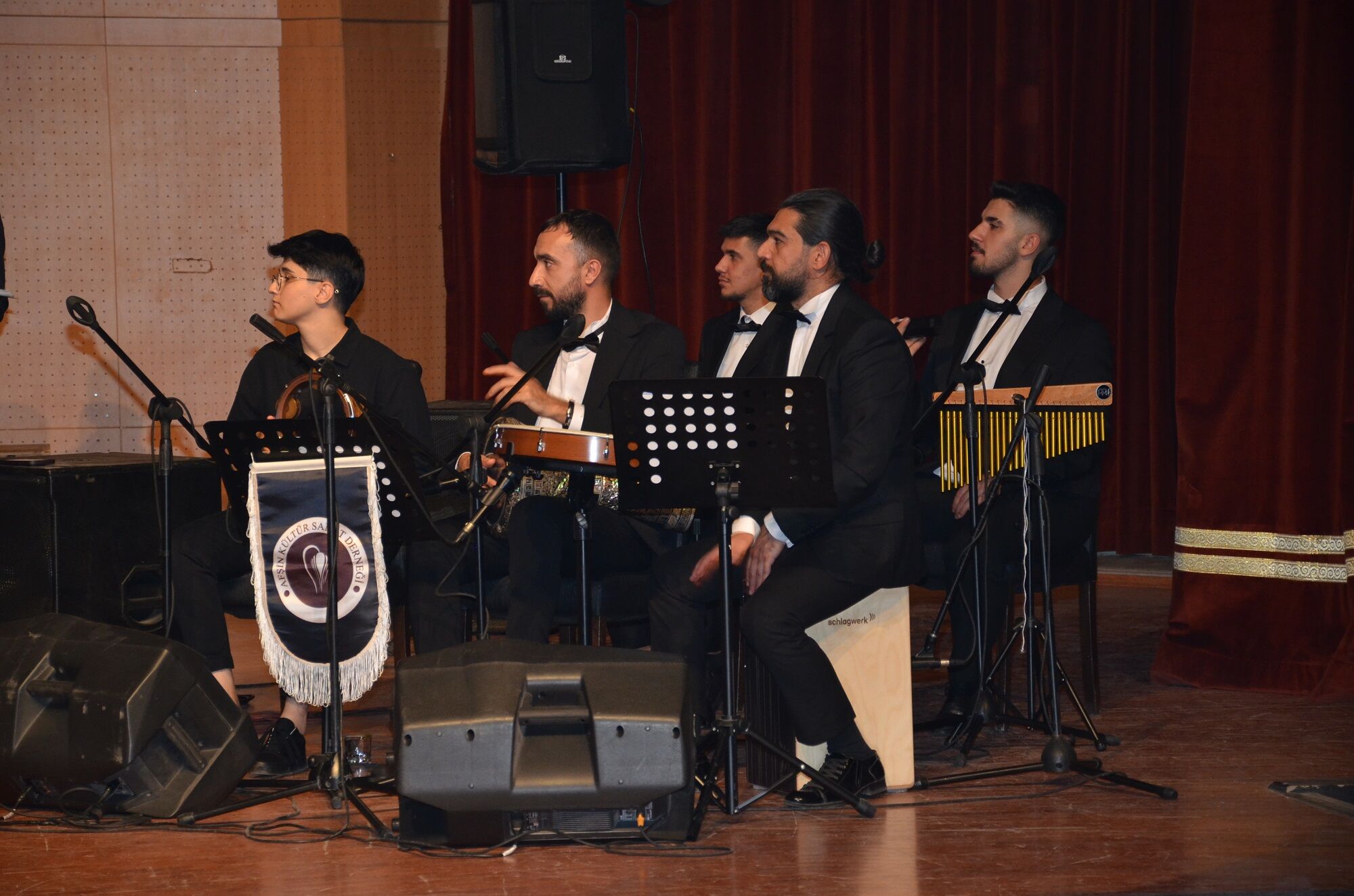 Afşin Kültür Sanat Derneği’nden “İnce Saz Şarkıları” Konseri Kahramanmaraş’ta Unutulmaz Gece (23)