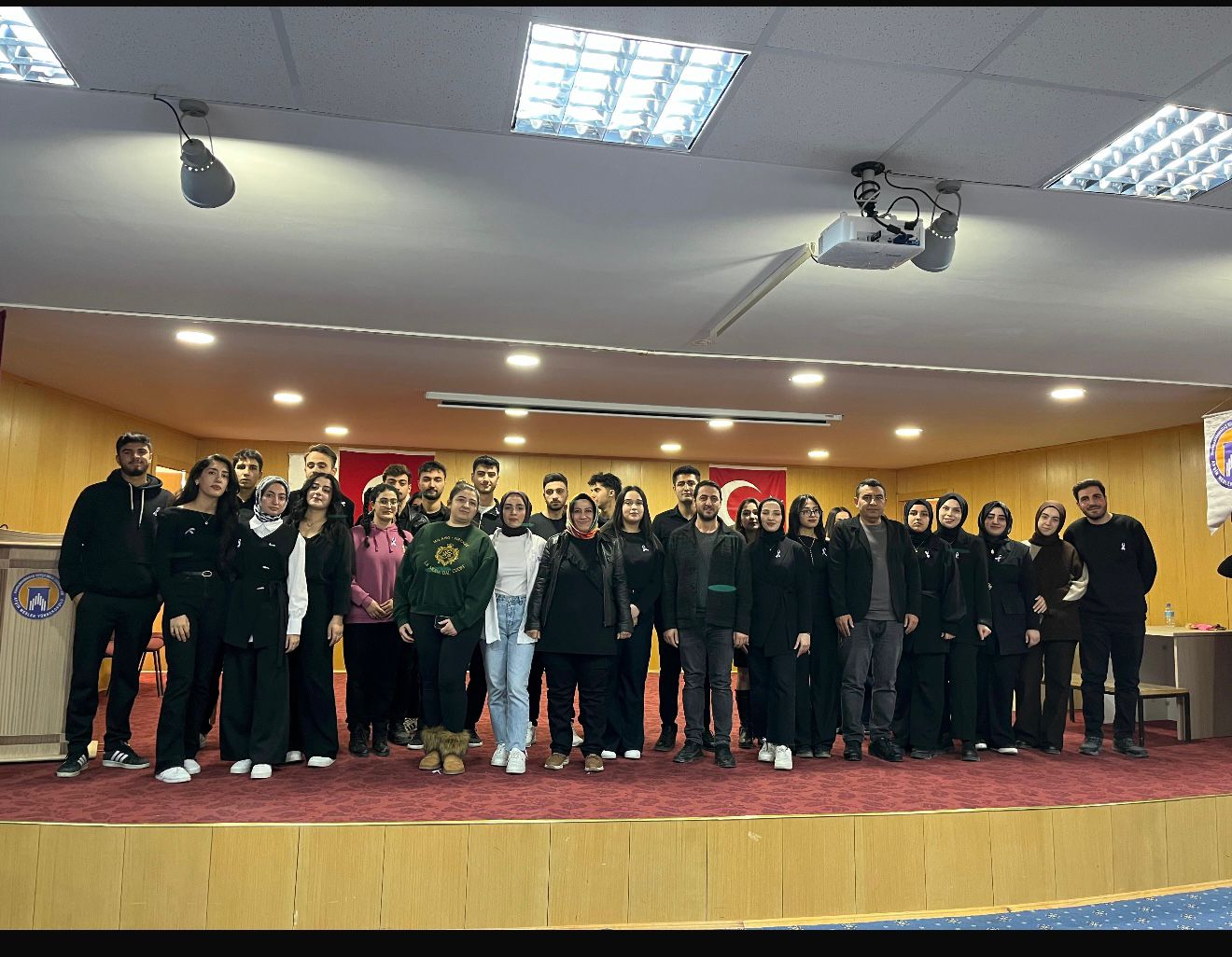 Afşin Sağlık Yüksekokulu’nda Kadına Yönelik Şiddete Dikkat Çeken Tiyatro Sunumu (1)