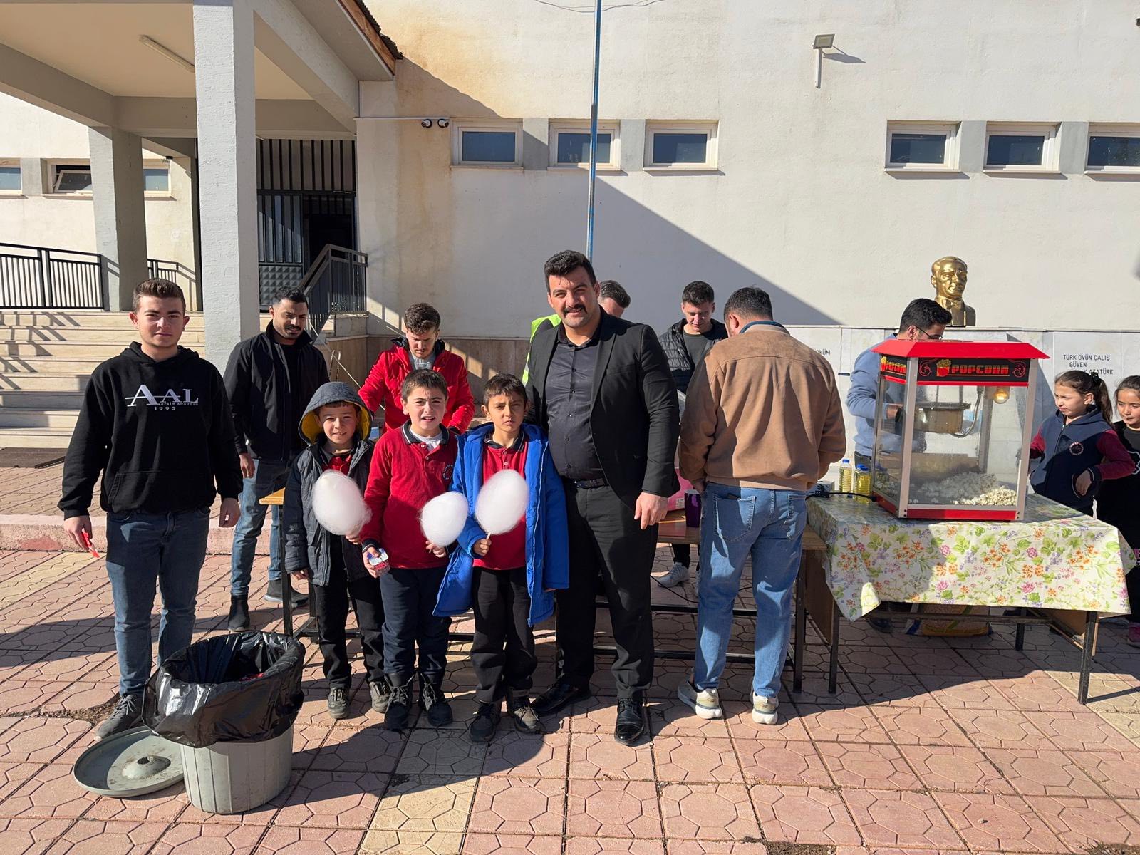 Afşin Ülkü Ocakları’ndan Yerli Malı Haftası’na Anlamlı Etkinlik (1)