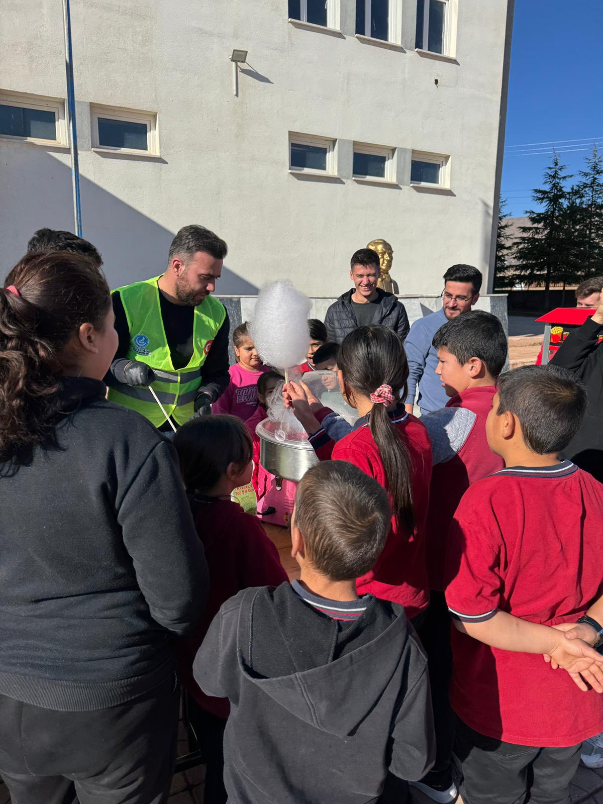 Afşin Ülkü Ocakları’ndan Yerli Malı Haftası’na Anlamlı Etkinlik (3)