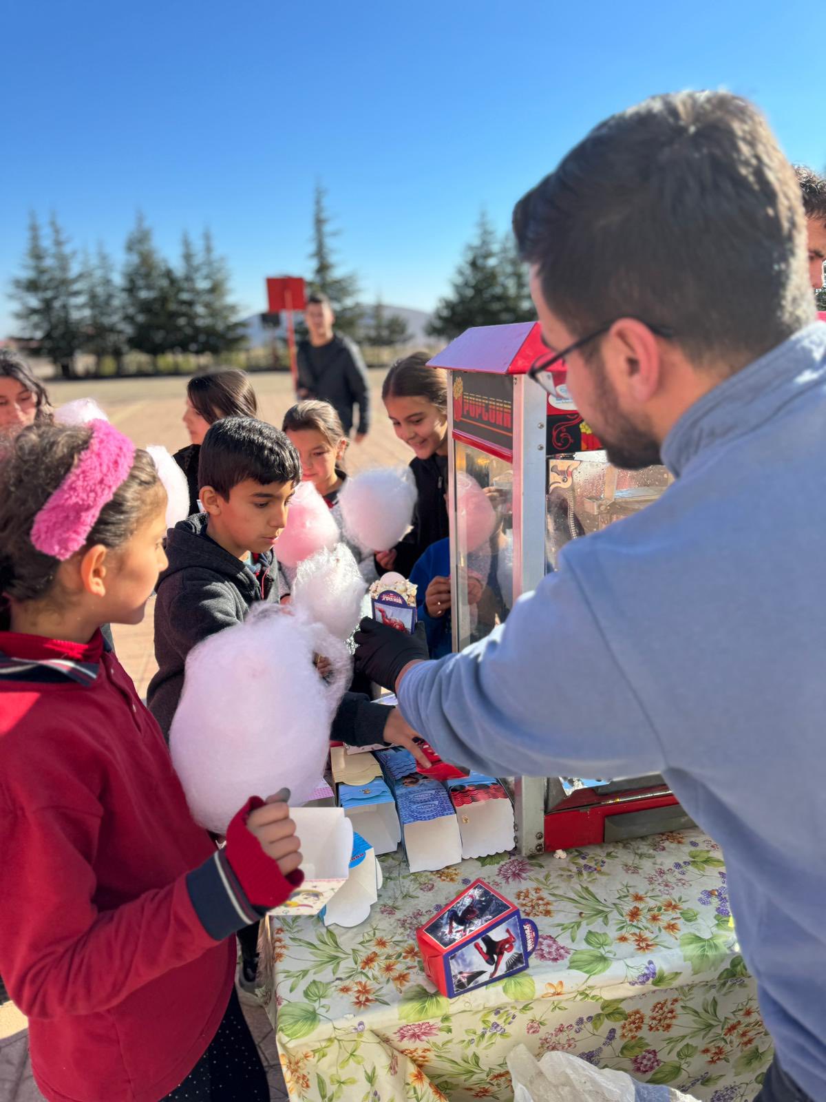 Afşin Ülkü Ocakları’ndan Yerli Malı Haftası’na Anlamlı Etkinlik (4)