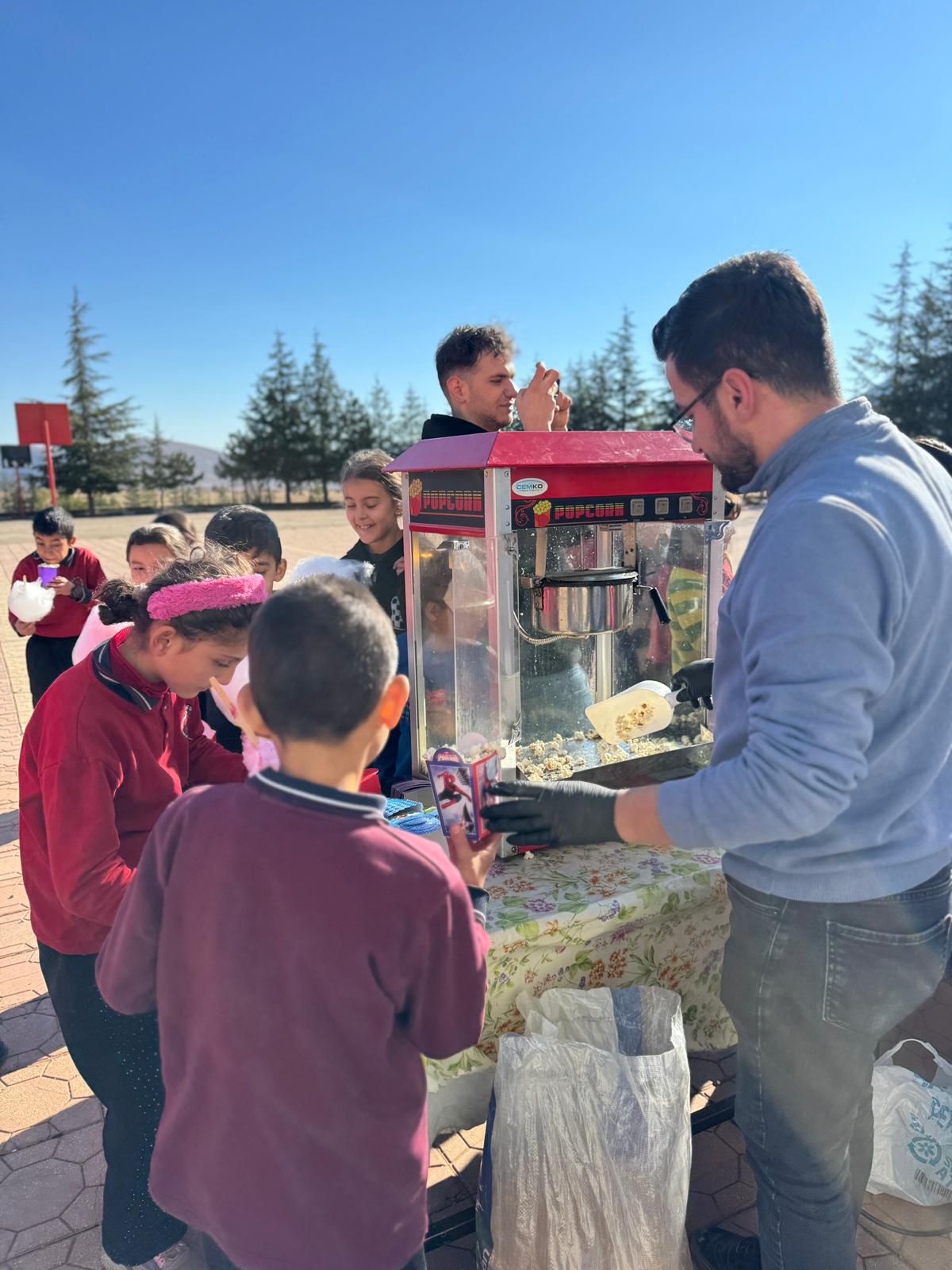 Afşin Ülkü Ocakları’ndan Yerli Malı Haftası’na Anlamlı Etkinlik (5)-1