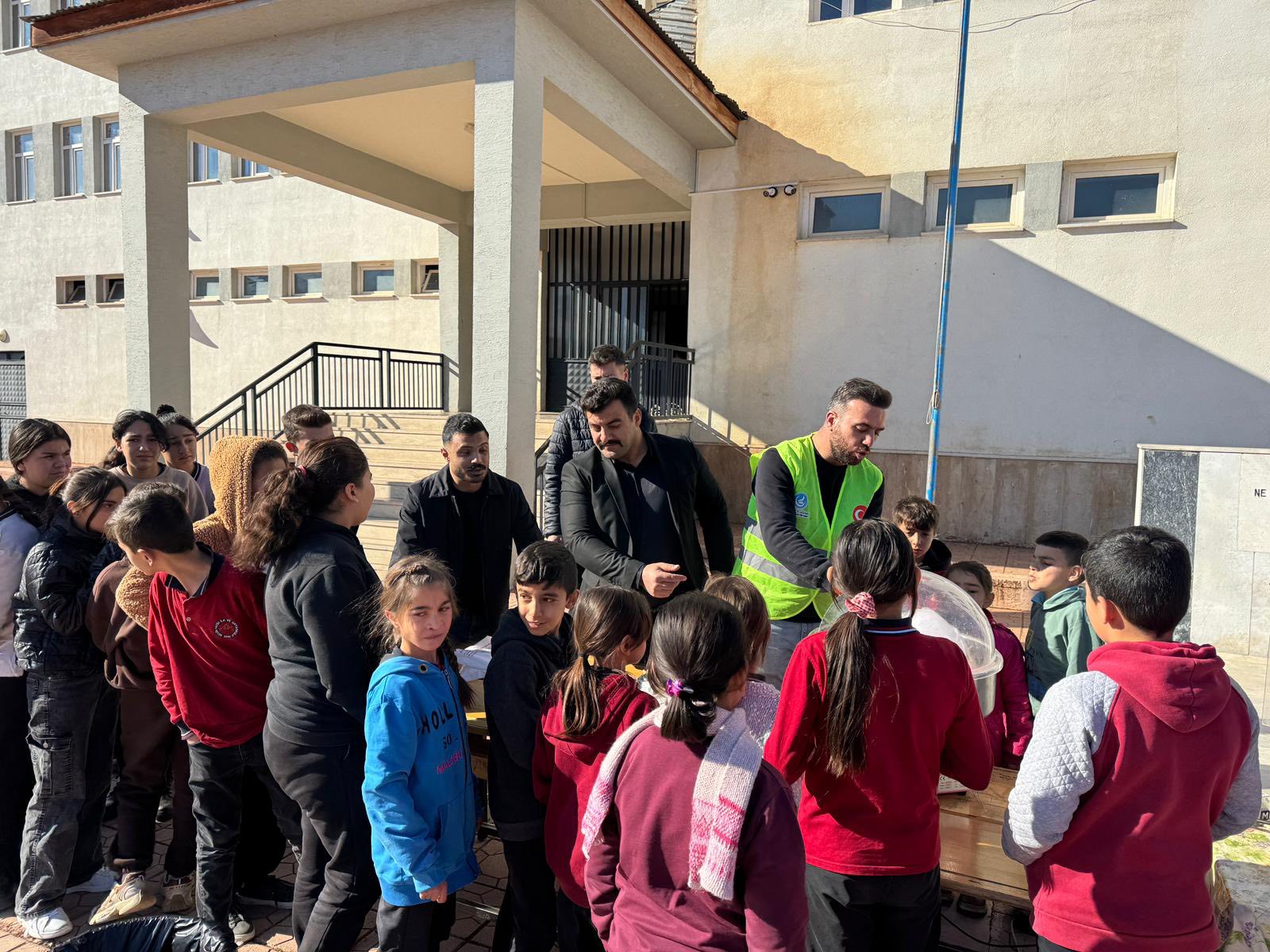 Afşin Ülkü Ocakları’ndan Yerli Malı Haftası’na Anlamlı Etkinlik (5)