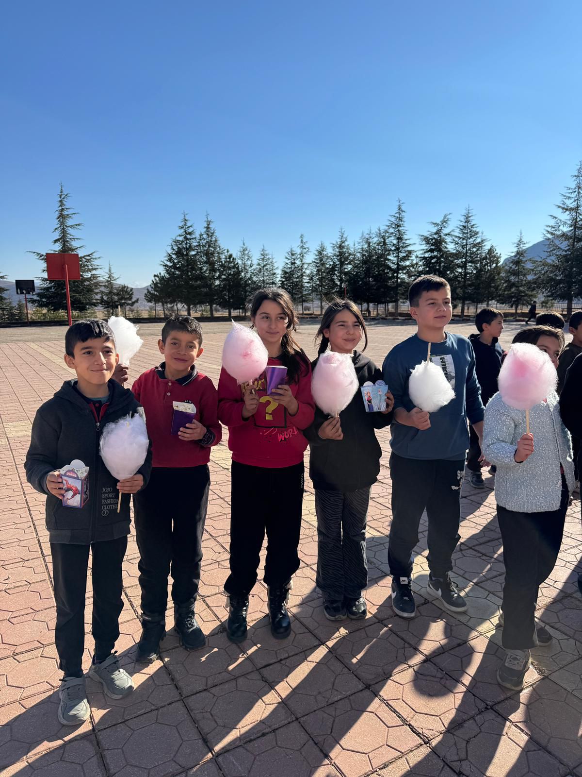 Afşin Ülkü Ocakları’ndan Yerli Malı Haftası’na Anlamlı Etkinlik (7)