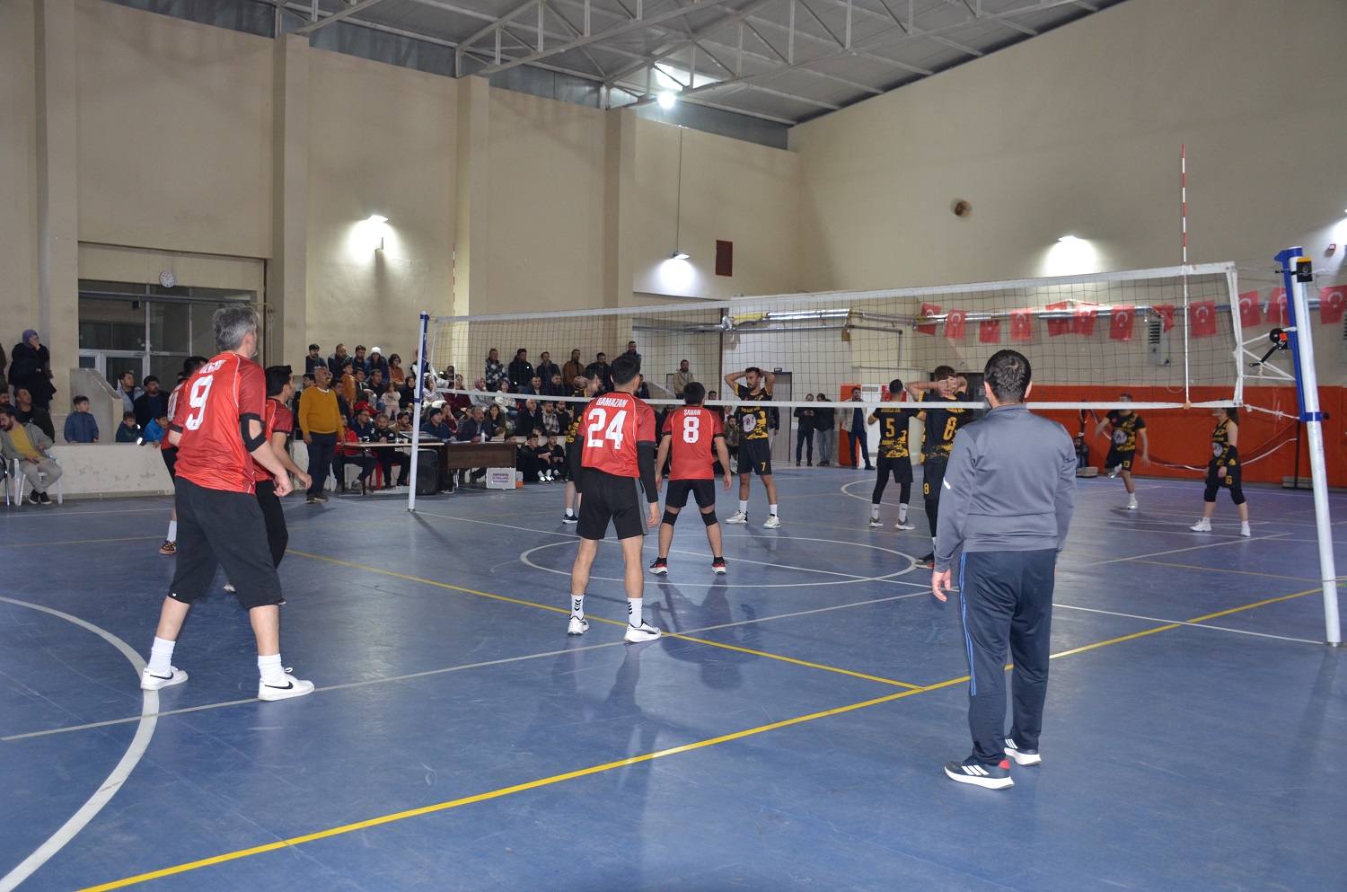 Afşin Voleybol Halk Turnuvası Finalistleri Belli Oldu (11)