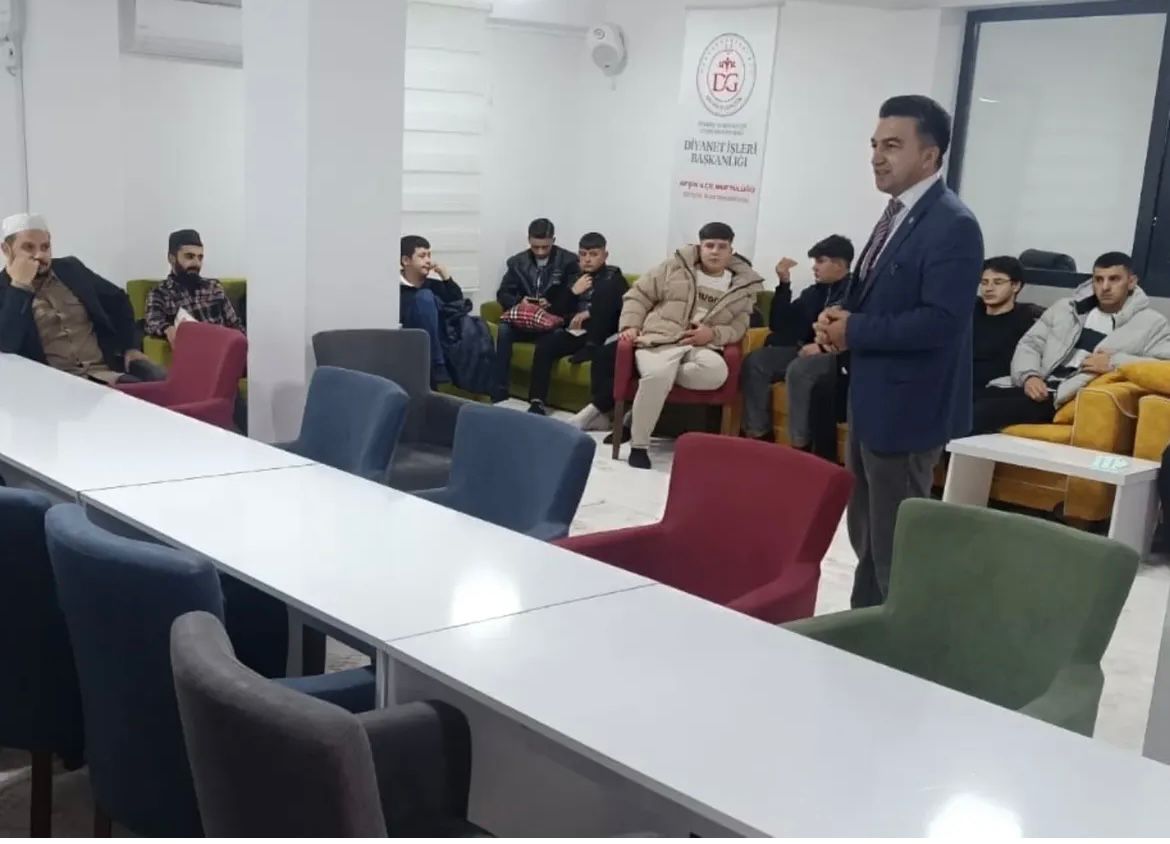 Afşin’de “1 İmam 10 Genç” Buluşması Samimi Bir Ortamda Gerçekleşti1
