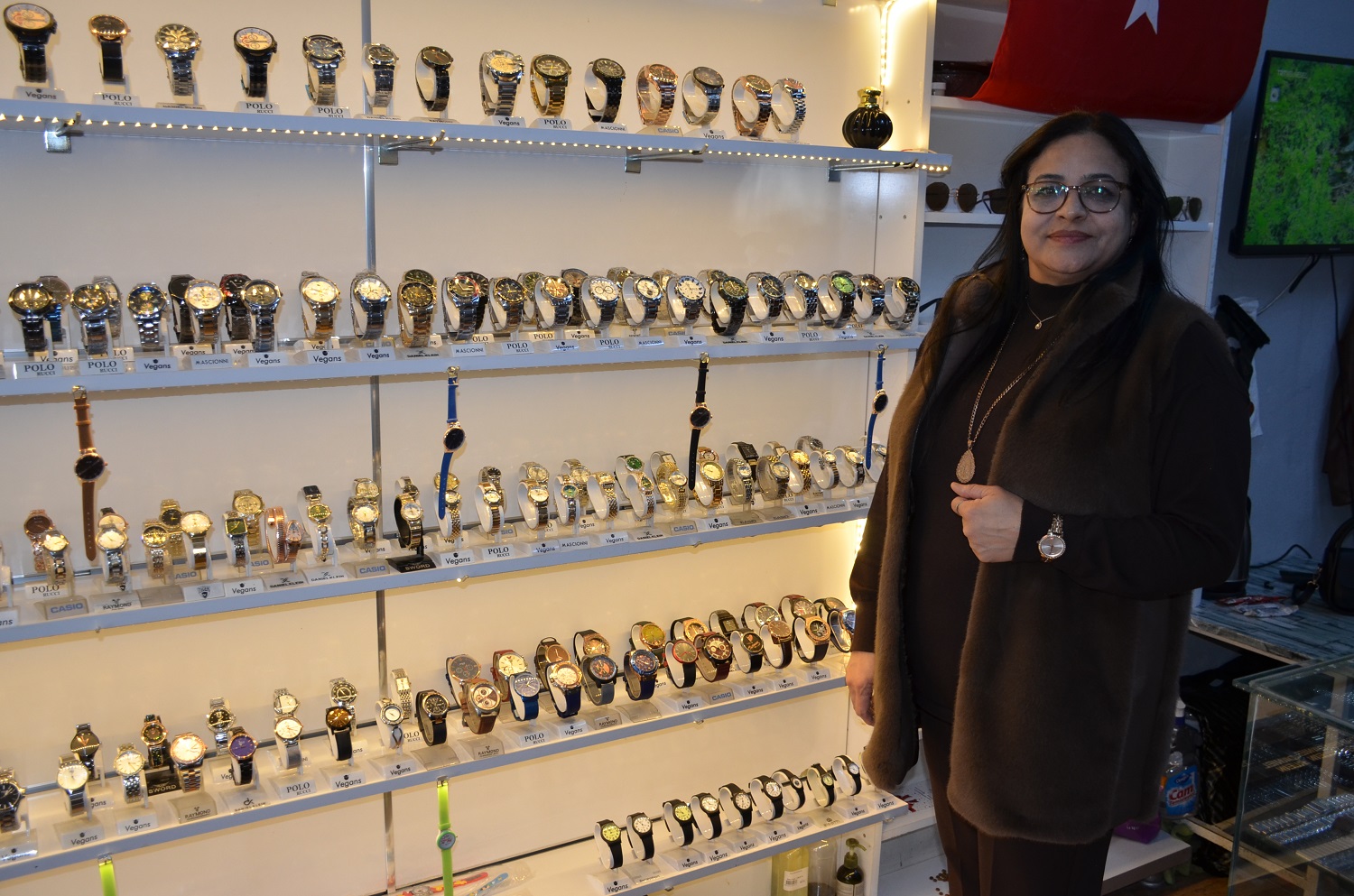 Afşin’de Eşinin Hatırasını Saatlerin Kalbinde Yaşatıyor (18)