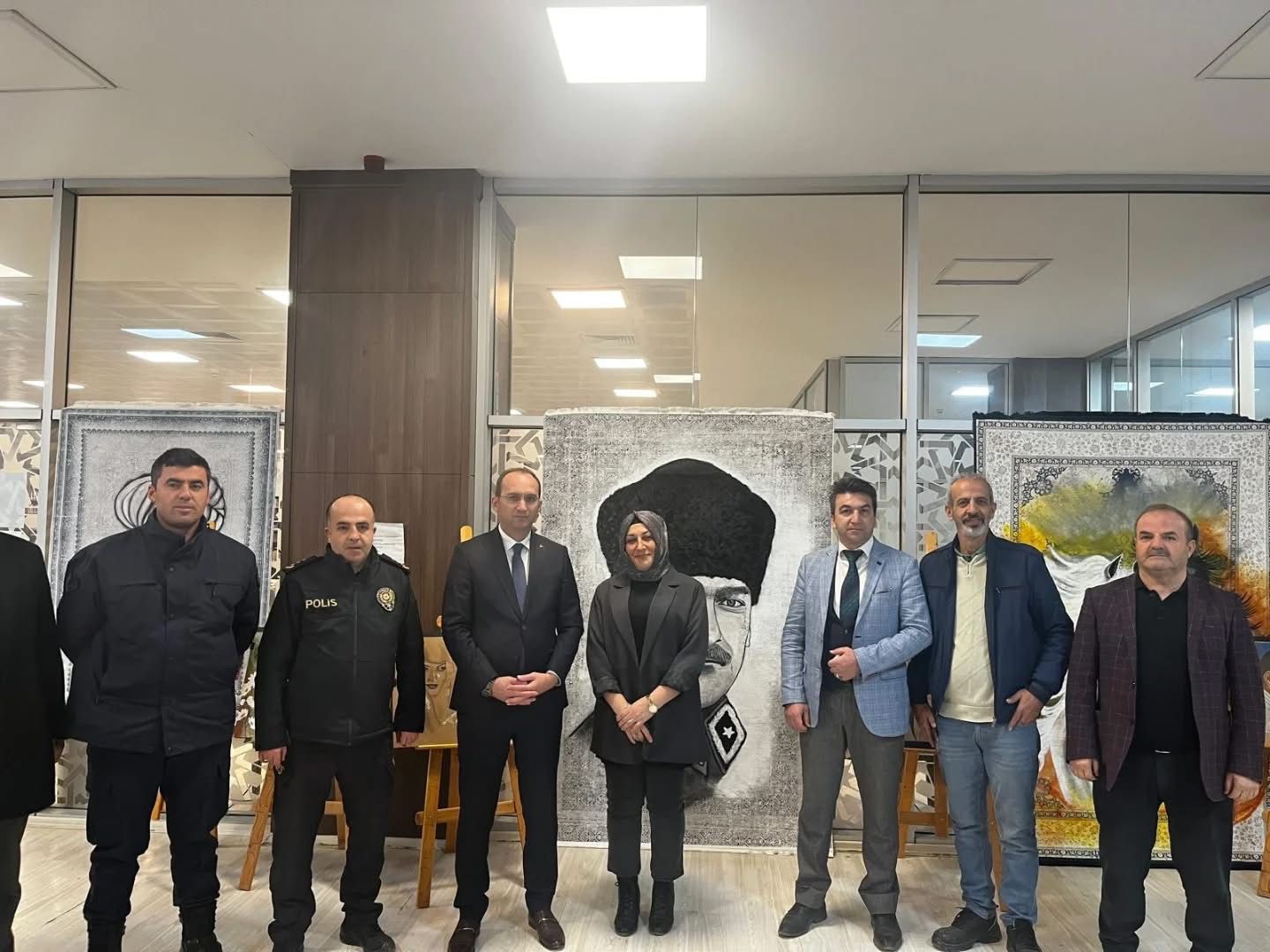 Afşin’de Halı Temalı Resim Sergisi Açıldı12