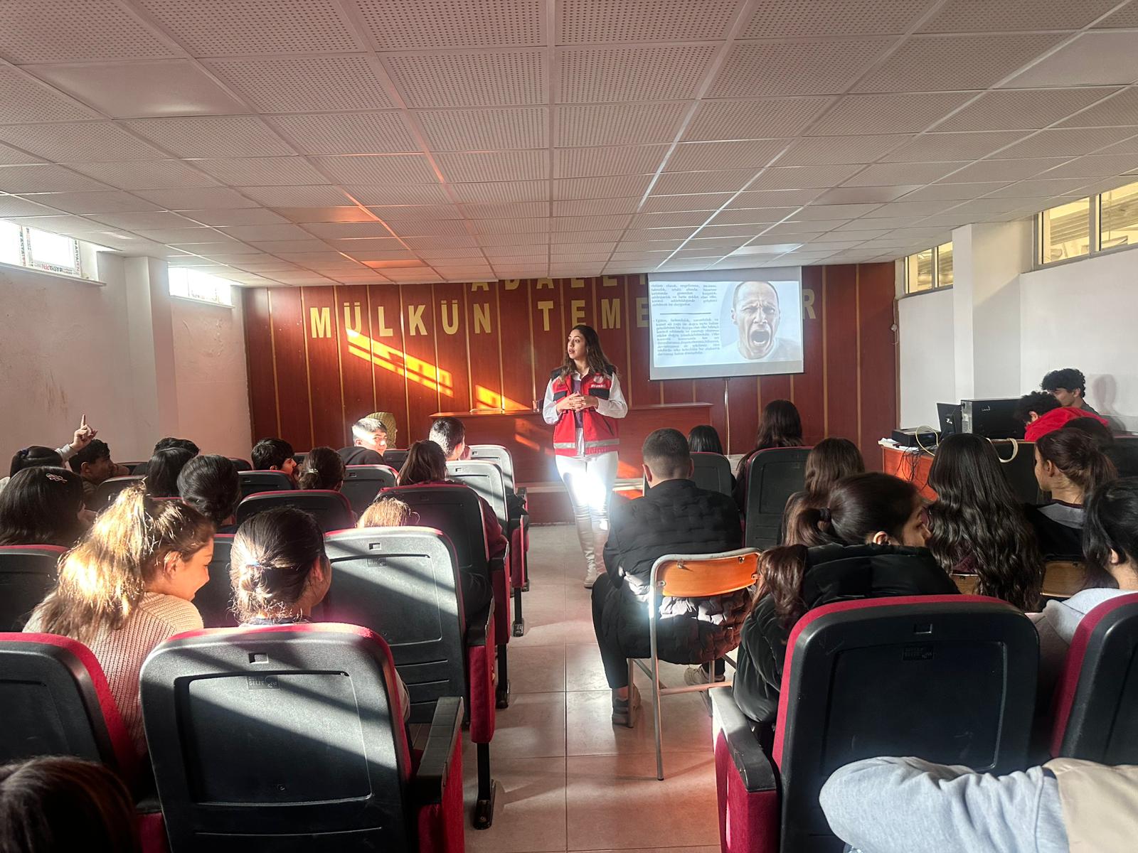 Afşin’de Lise Öğrencilerine Öfke Yönetimi Eğitimi Verildi2